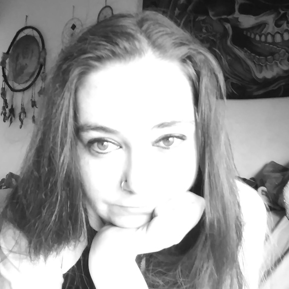 Meet your Posher, Samantha - Picture 1 of 1